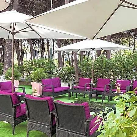 Park Pineta Szálloda 3*