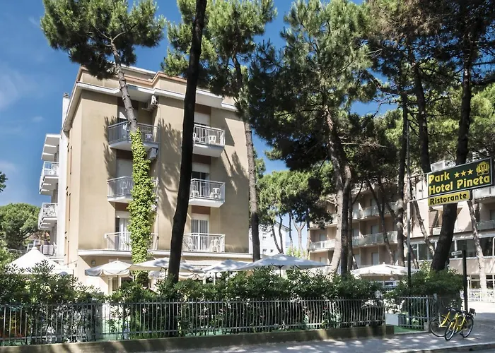 Park Pineta فندق تّشيرفييا